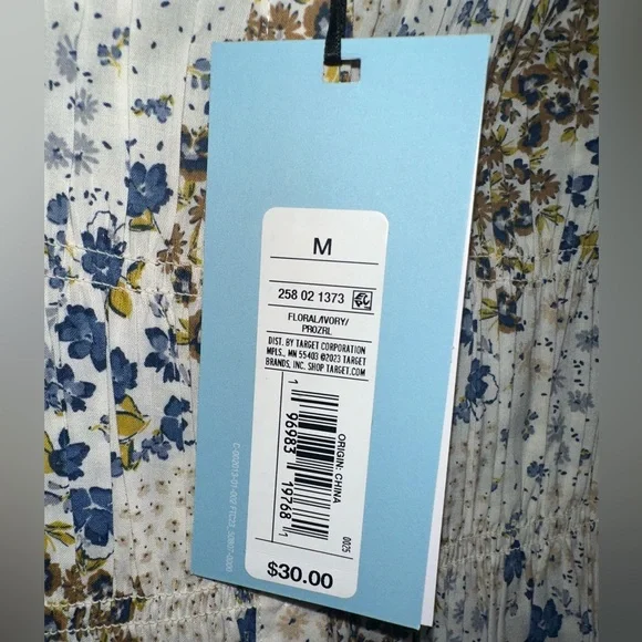 NWT Future Collective Floral Blouse - Picture 4 of 6